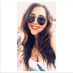 Meet your Posher, Lex